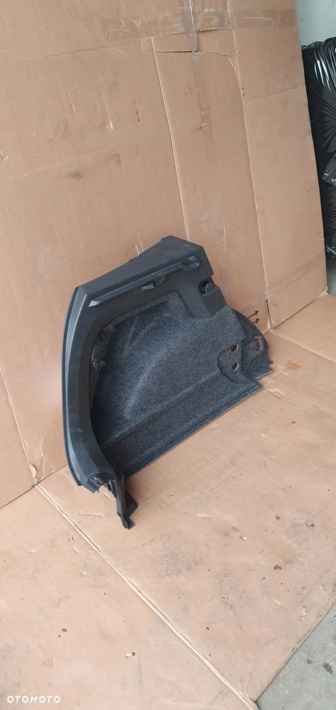 Boczek tapicerka bagażnika lewy tył VW Polo V 6R 6R6867761E 6C6867427A - 4