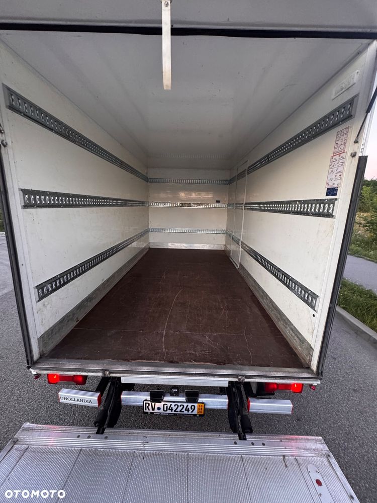 Iveco Daily 35s18 3.0 Kontener z Windą drzwi boczne - 27