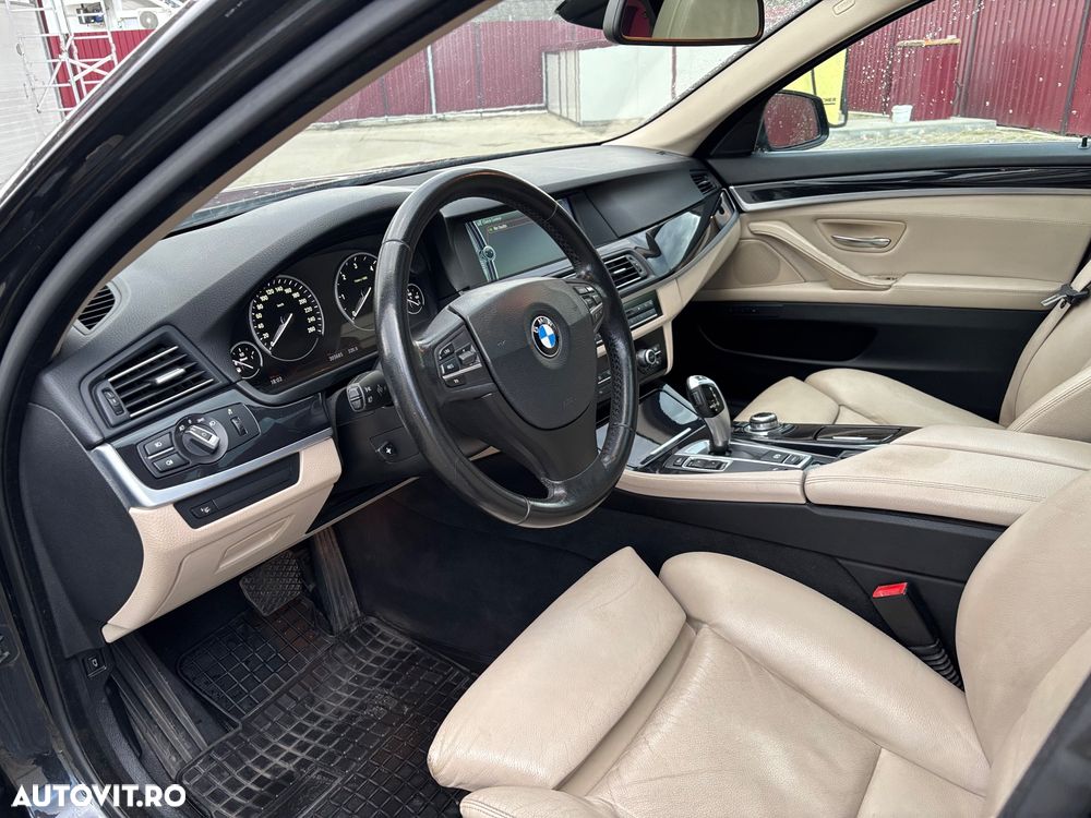 BMW Seria 5 525d Aut. - 12