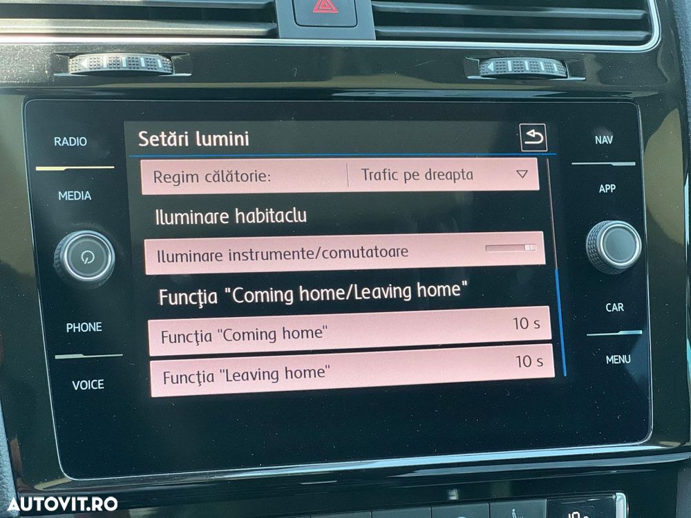 Volkswagen Golf 1.6 TDI DSG Highline - 32