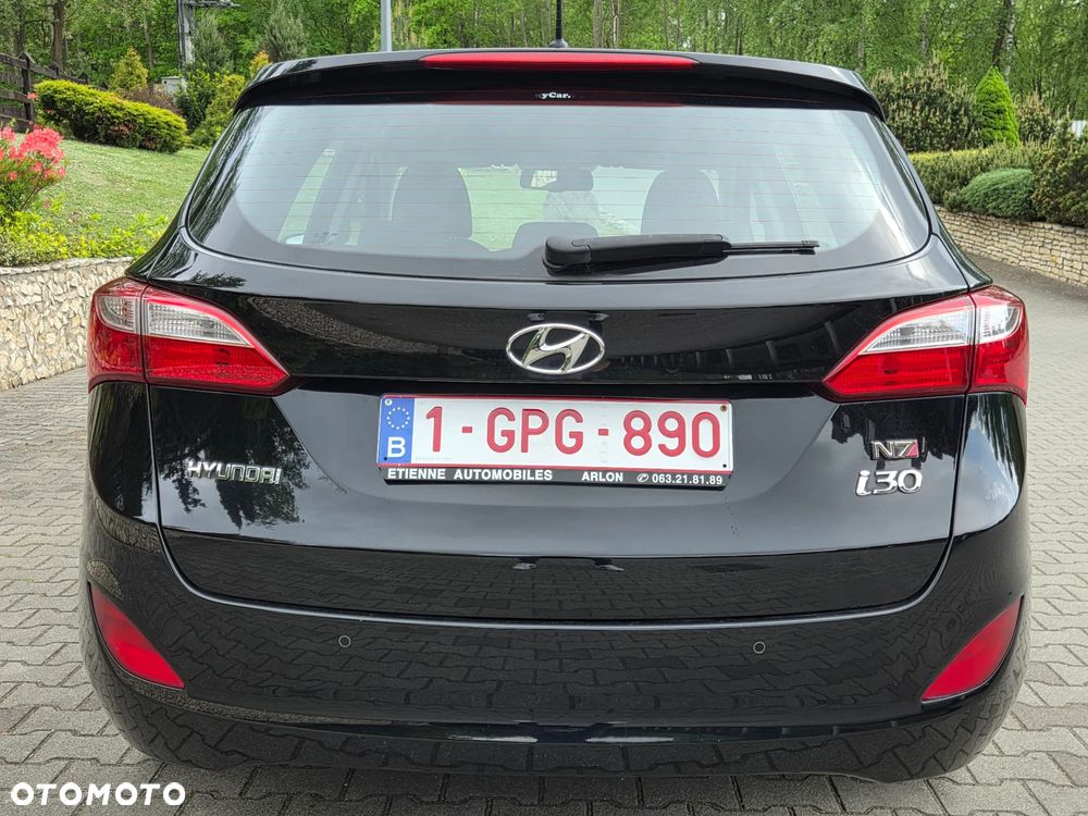 Hyundai i30 Kombi 1.6 GDi DCT Premium - 8