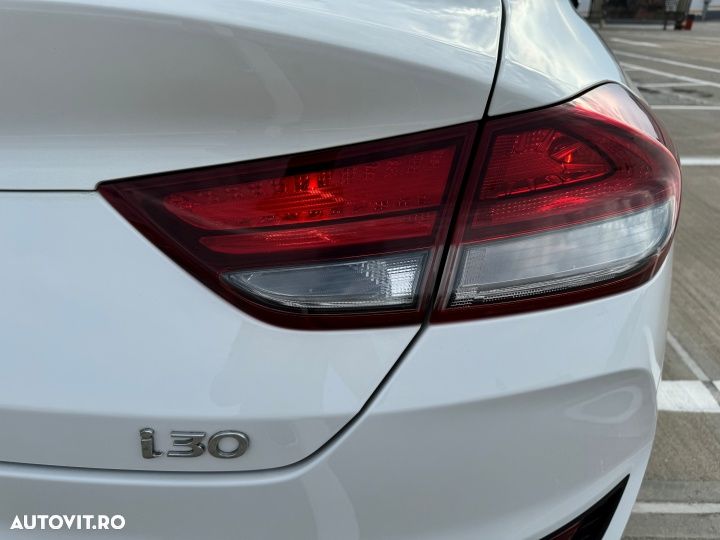 Hyundai i30 1.4 T-GDi 140CP 5DR 7DCT Exclusive - 16