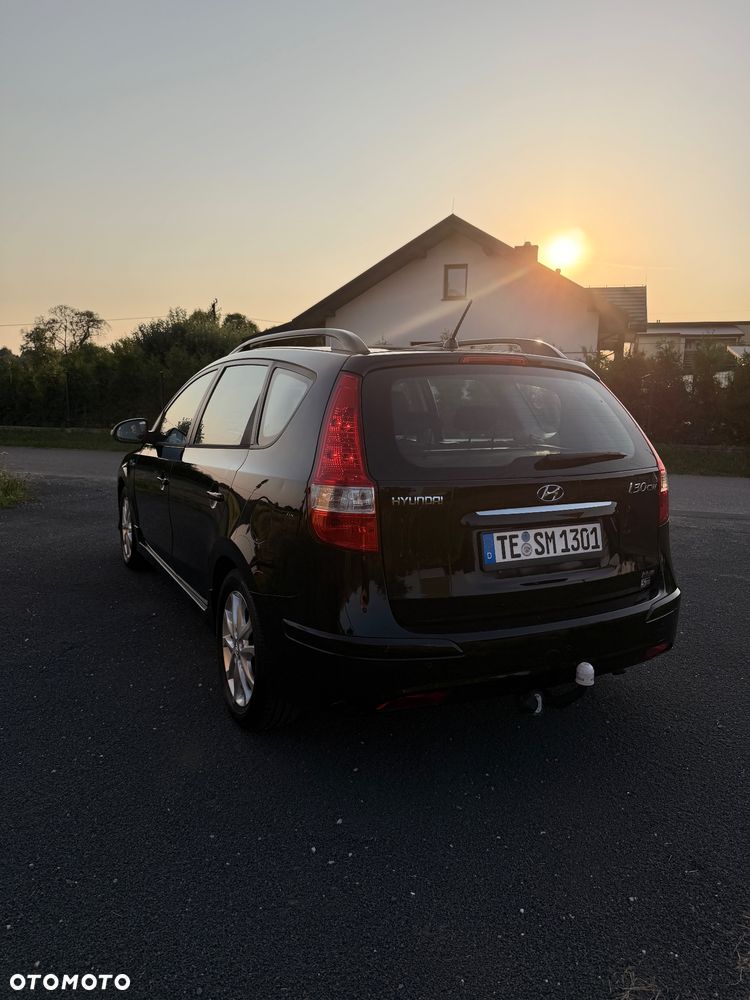 Hyundai i30 i30cw 1.4 blue Comfort - 17