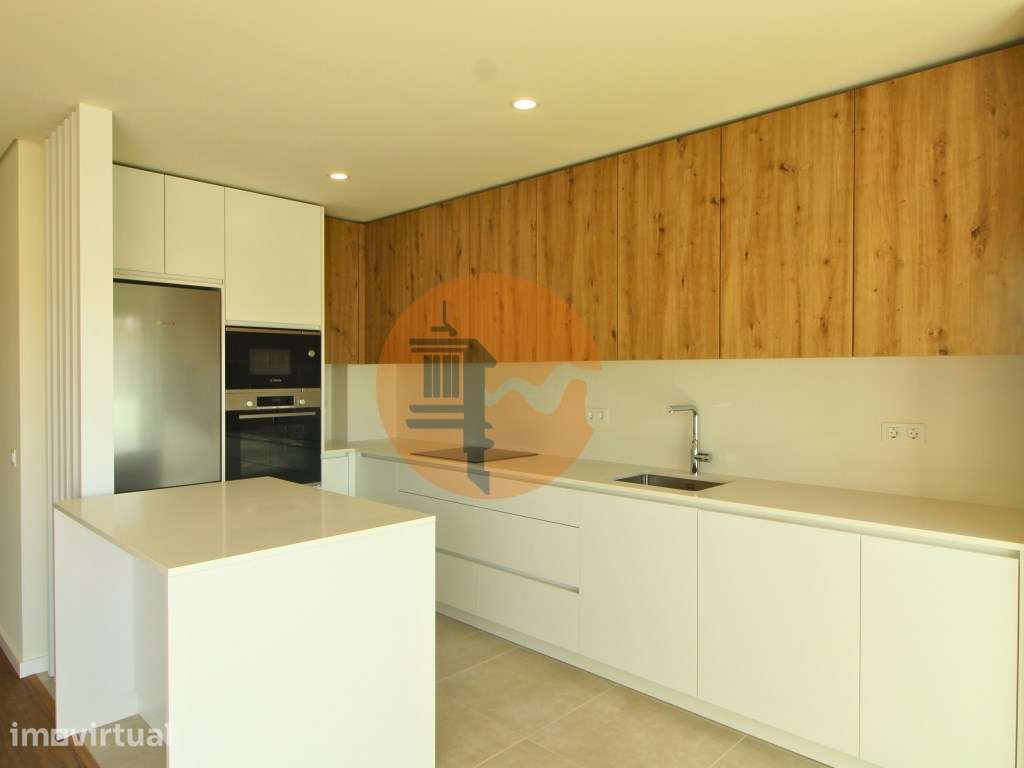 Apartamento T3, 2º piso, varanda, Vila real de Santo António - Grande imagem: 5/41