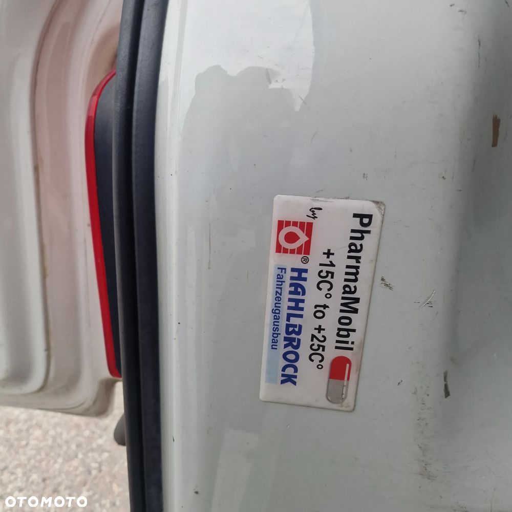 Volkswagen T6 dlugi izoterma chlodnia lodowka do lekow - 8