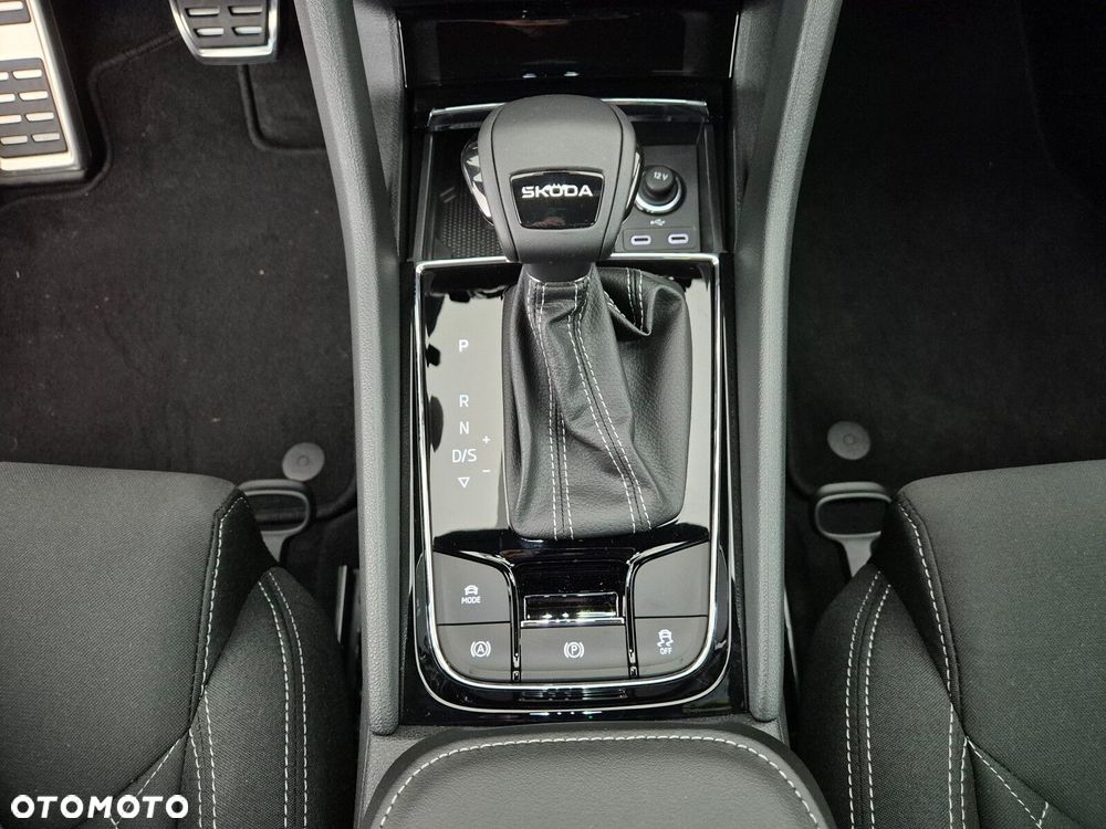 Skoda Karoq 1.5 TSI ACT Sportline DSG - 26