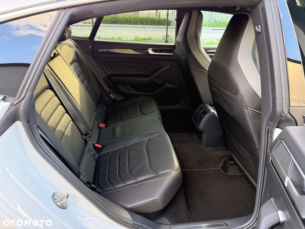 Volkswagen Arteon 2.0 TDI SCR R-Line - 26