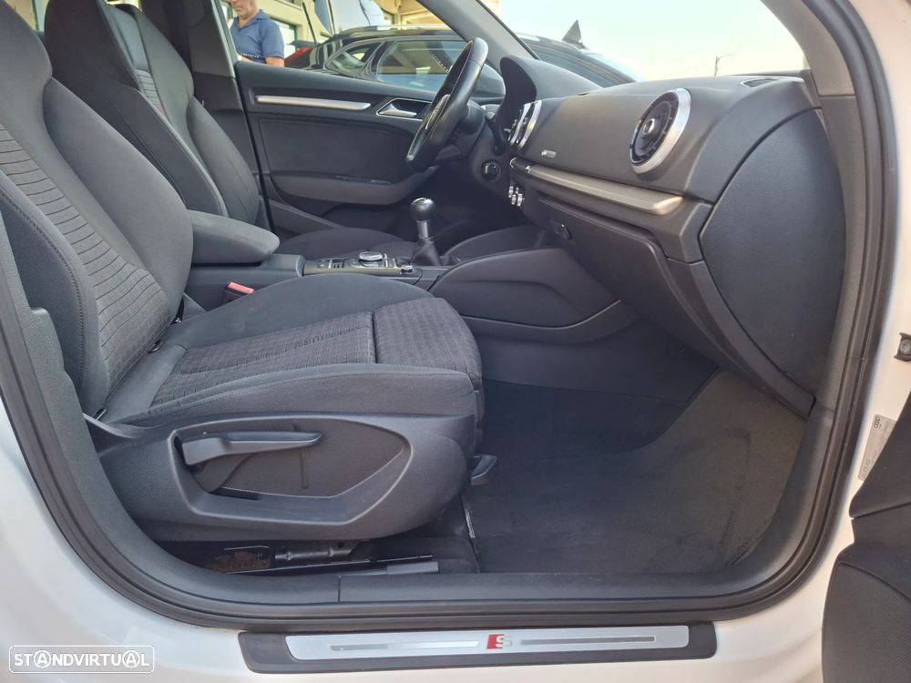Audi A3 Sportback 1.0 TFSI sport - 28