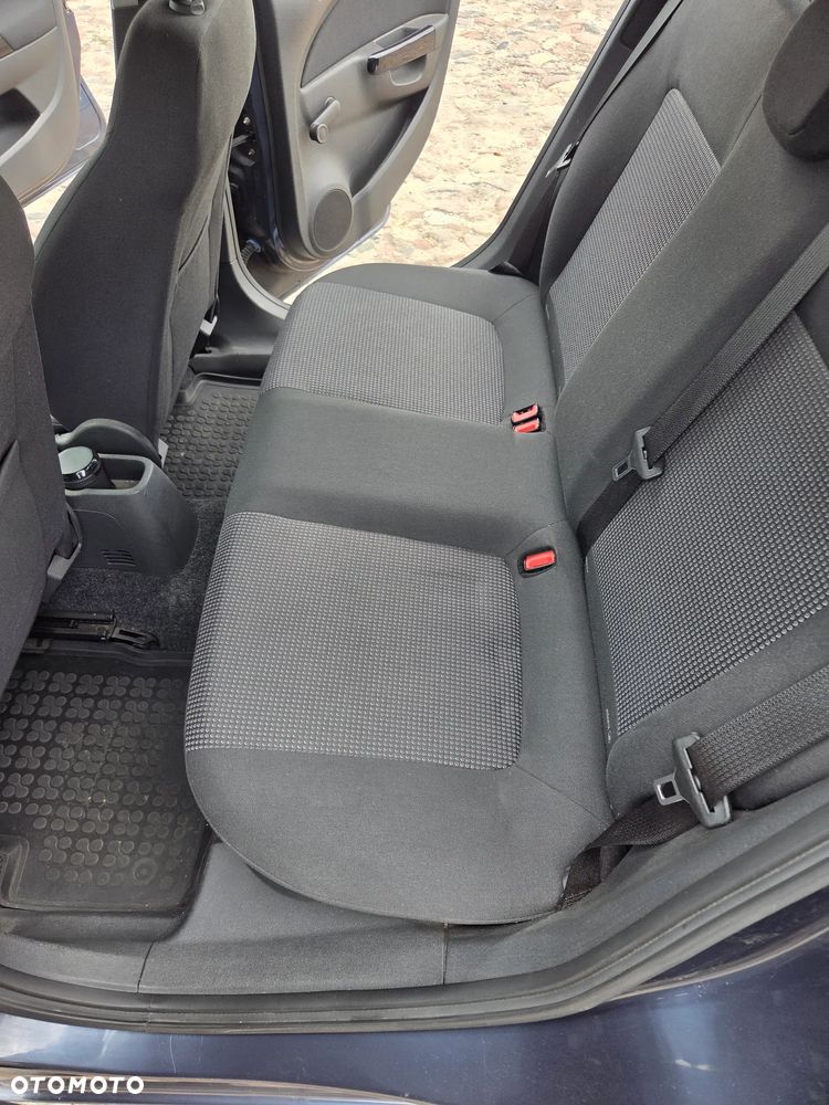 Opel Corsa 1.2 16V Essentia - 10