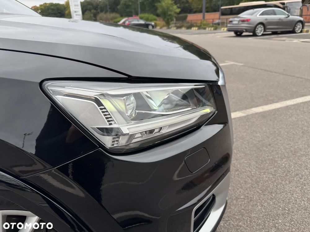 Audi Q2 35 TDI Quattro S tronic S line - 12