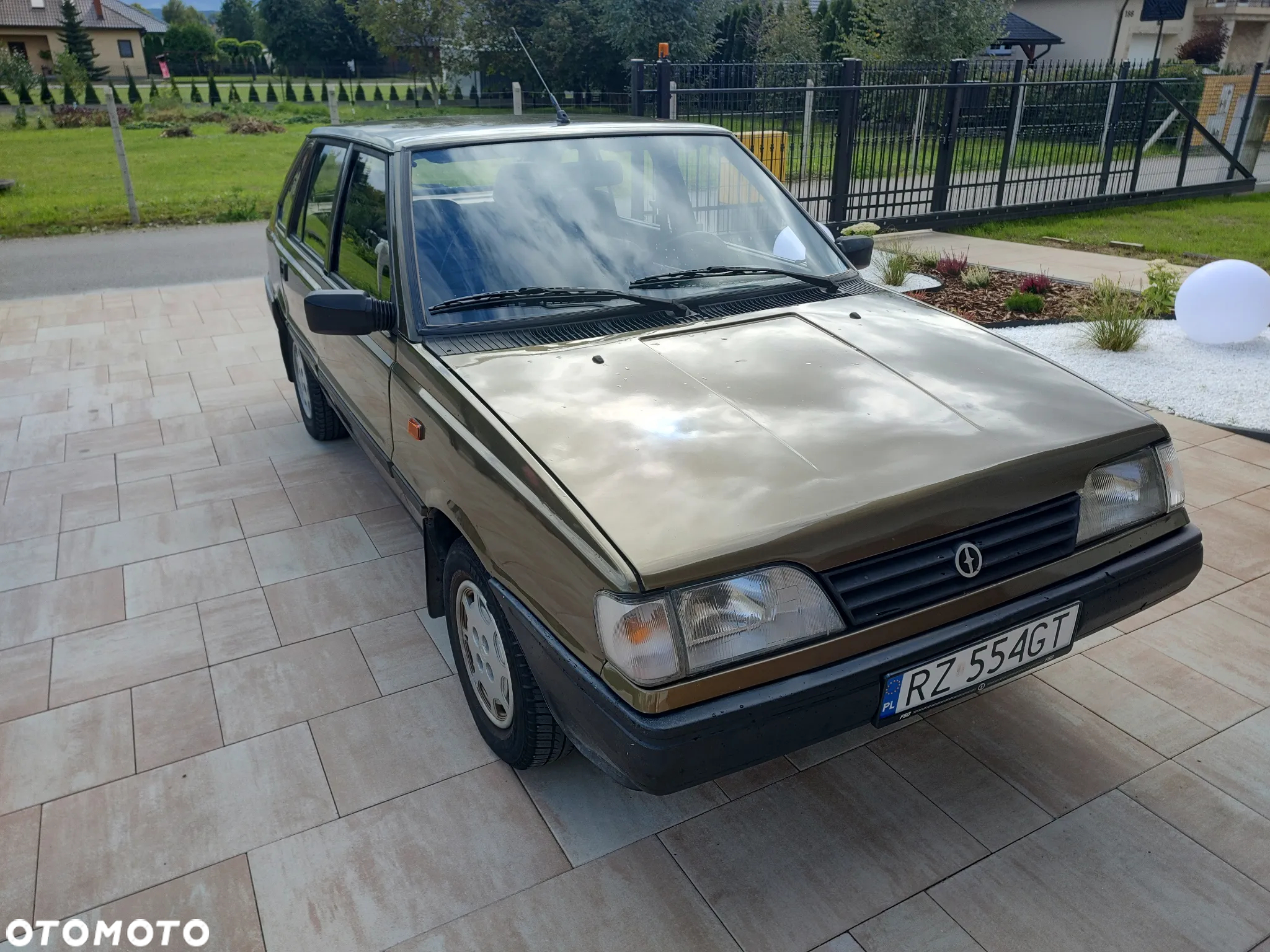 Polonez Caro - 2