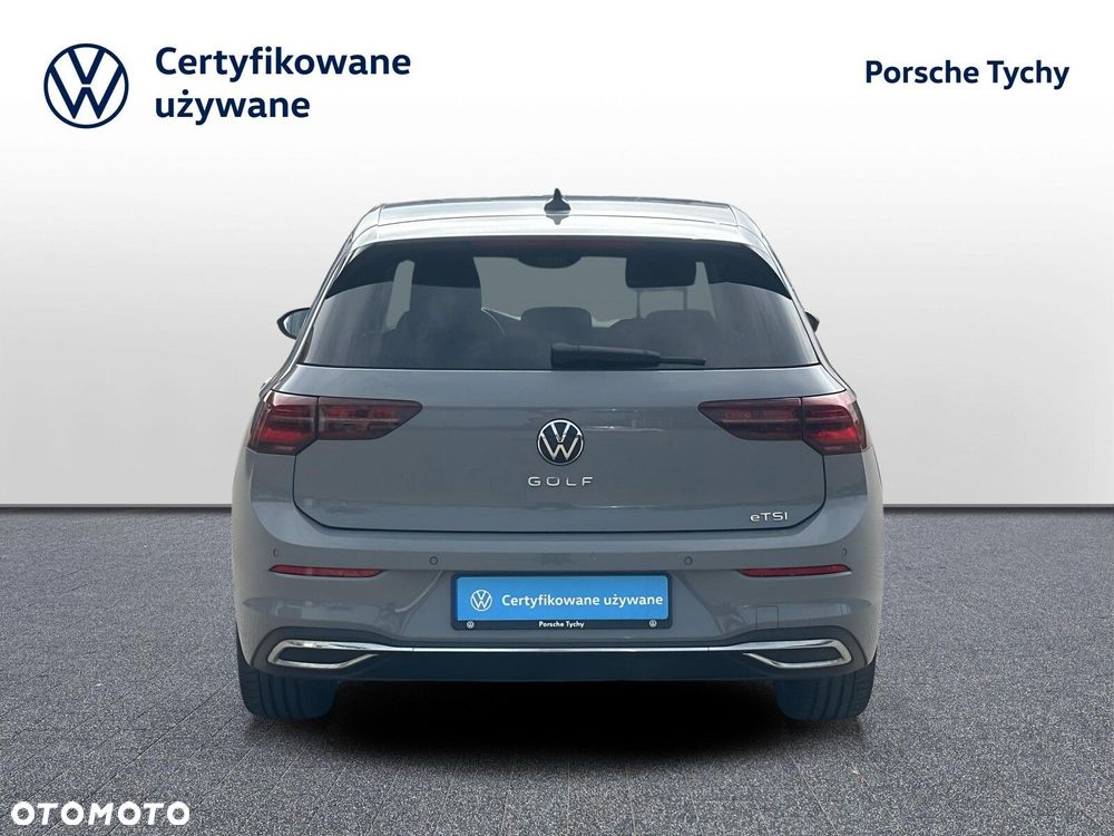 Volkswagen Golf - 34