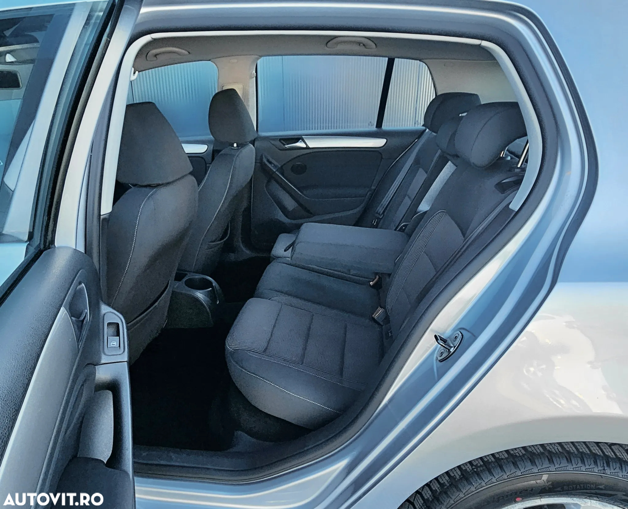 Volkswagen Golf - 9
