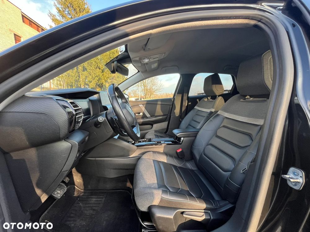 Citroën C4 PureTech 130 Stop&Start EAT8 SHINE - 17