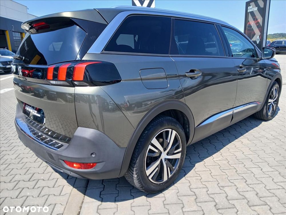 Peugeot 5008 - 3