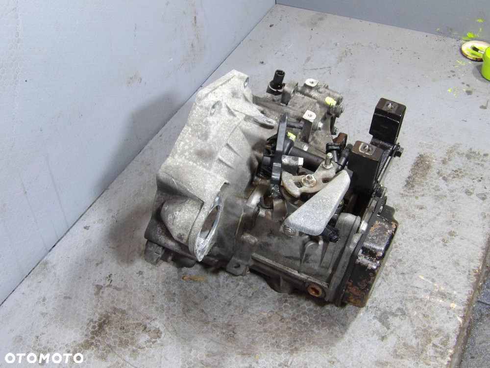 SKODA FABIA II 2 1.6TDI SKRZYNIA BIEGÓW MANUALNA MZL - 3