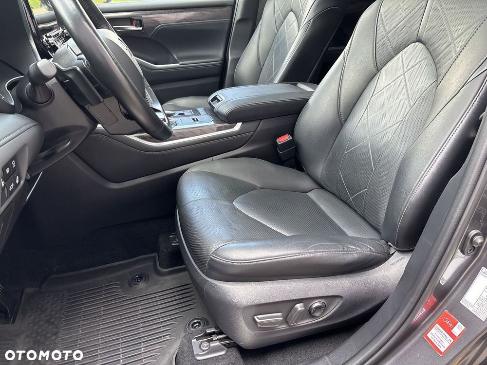 Toyota Highlander 2.5 Hybrid Executive - 12