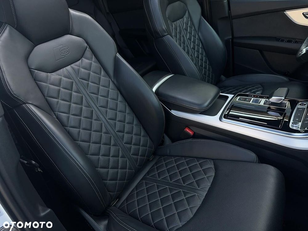 Audi Q7 - 11