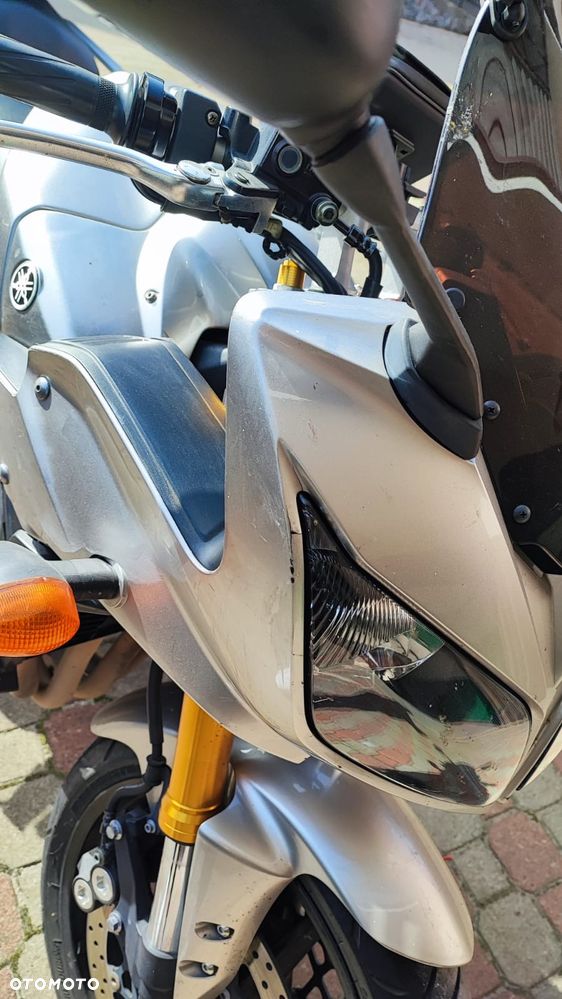 Yamaha FZS - 12