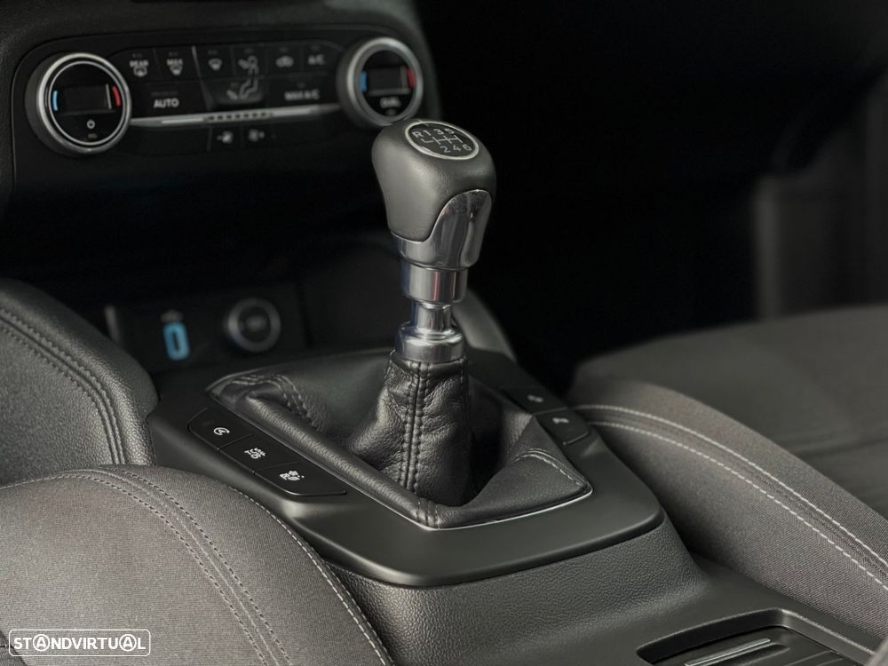 Ford Focus 1.5 TDCi EcoBlue Titanium - 8