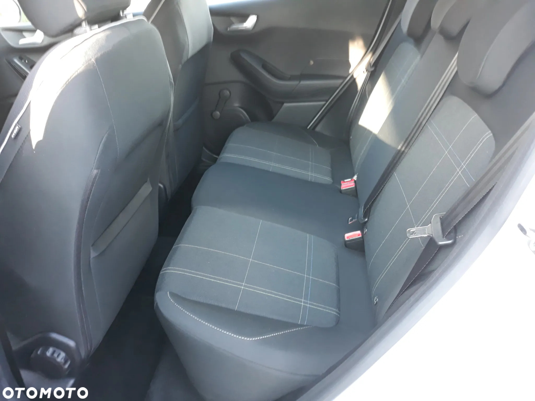 Ford Fiesta 1.1 Trend - 11