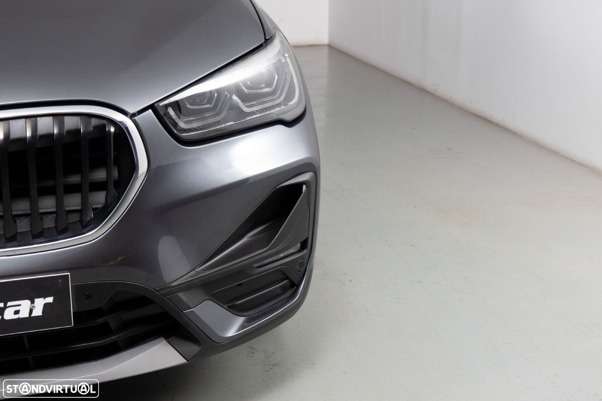 BMW X1 25 e xDrive Corporate Edition - 18
