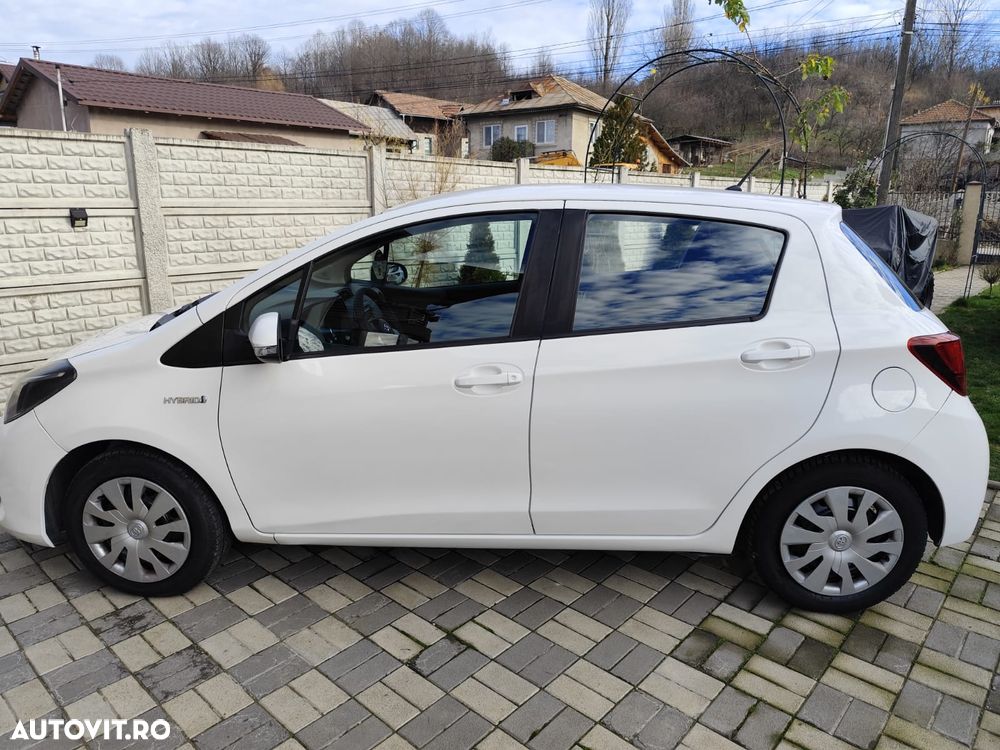 Toyota Yaris - 4