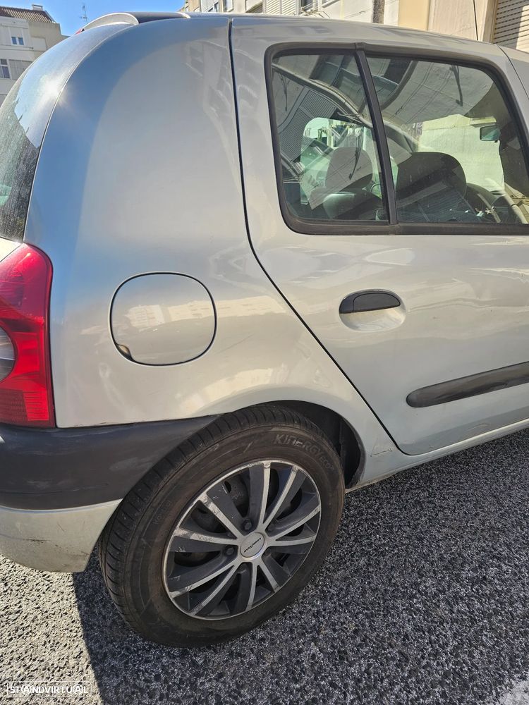Renault Clio 1.2 - 7