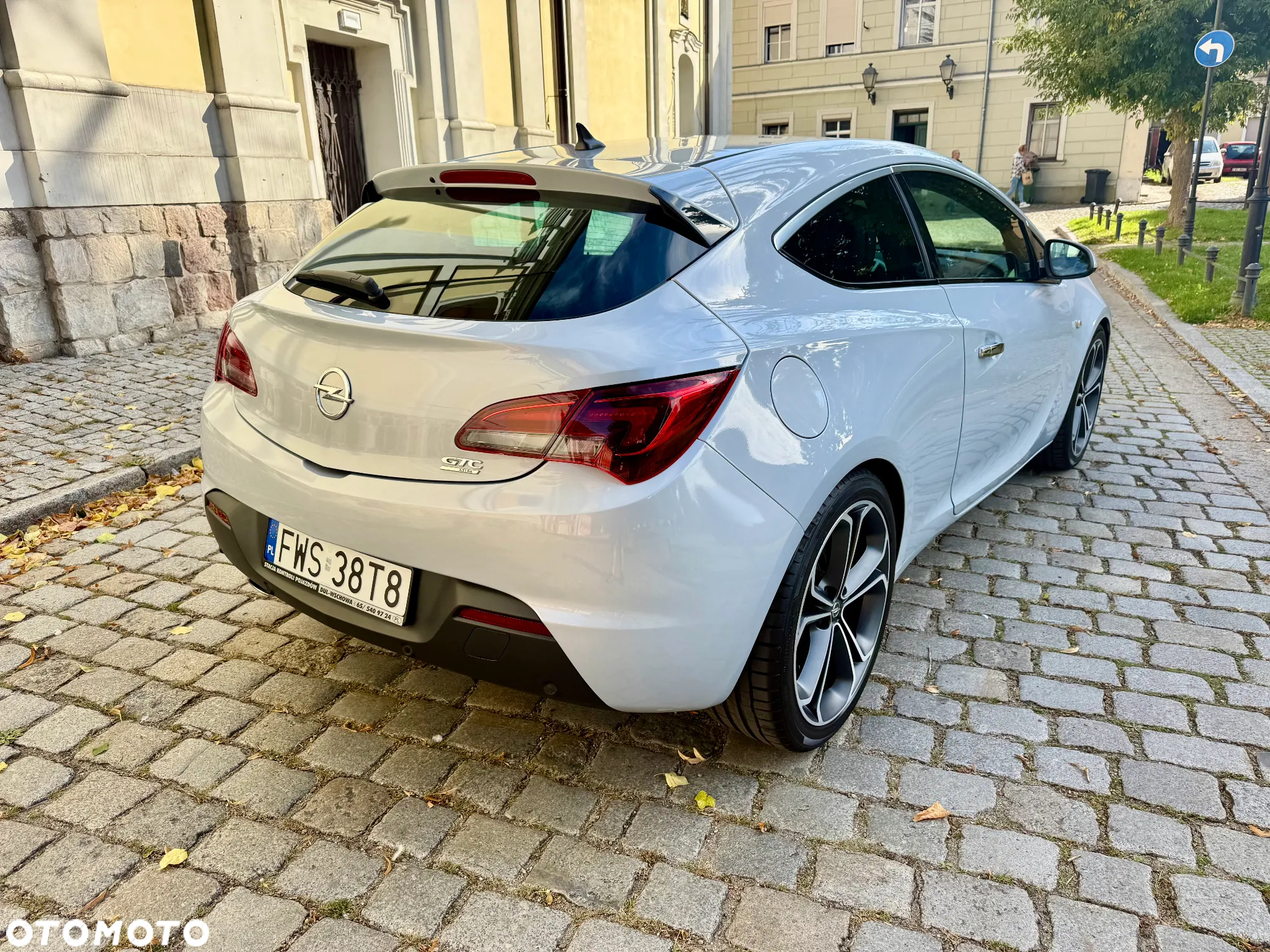Opel Astra IV GTC 1.4 T Sport S&S EU6 - 25