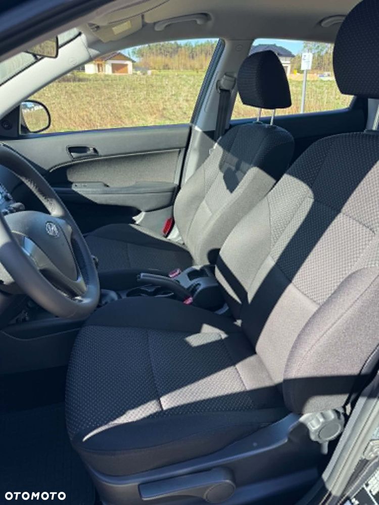 Hyundai i30 1.4 Edition Plus - 12