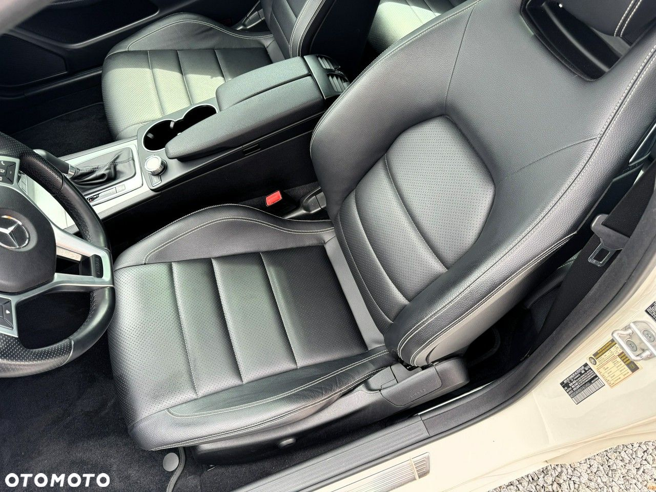 Mercedes-Benz Klasa C 250 Coupe (BlueEFFICIENCY) 7G-TRONIC - 12