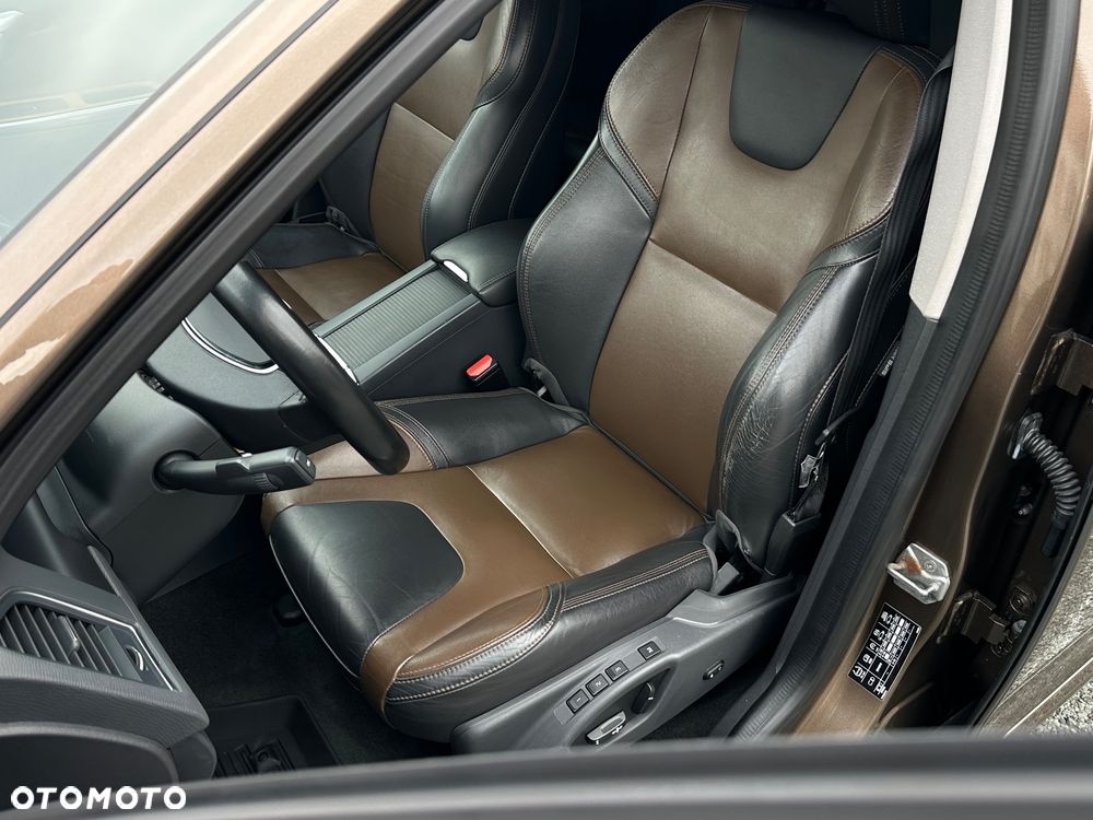 Volvo XC 60 D3 Drive-E Momentum - 18
