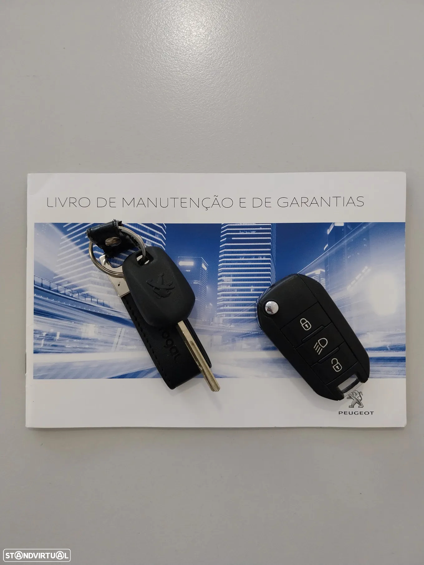 Peugeot 2008 1.6 BlueHDi Style - 23