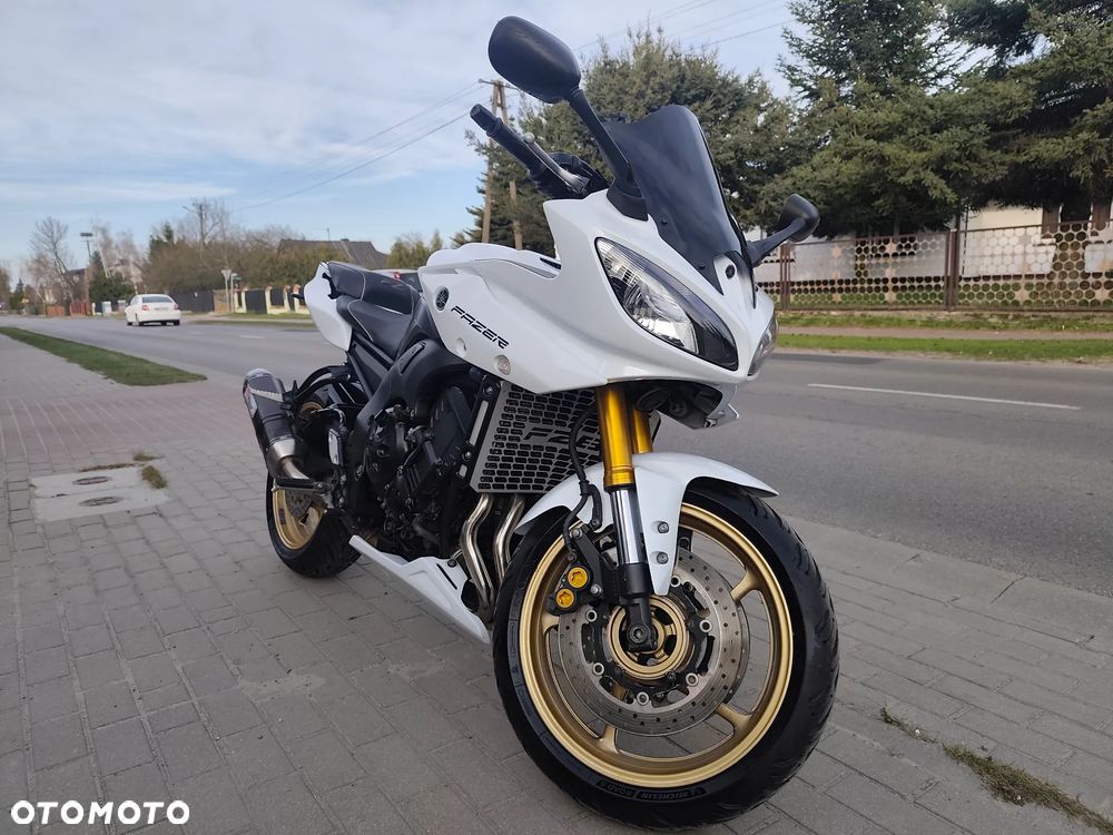 Yamaha FZ8 - 1