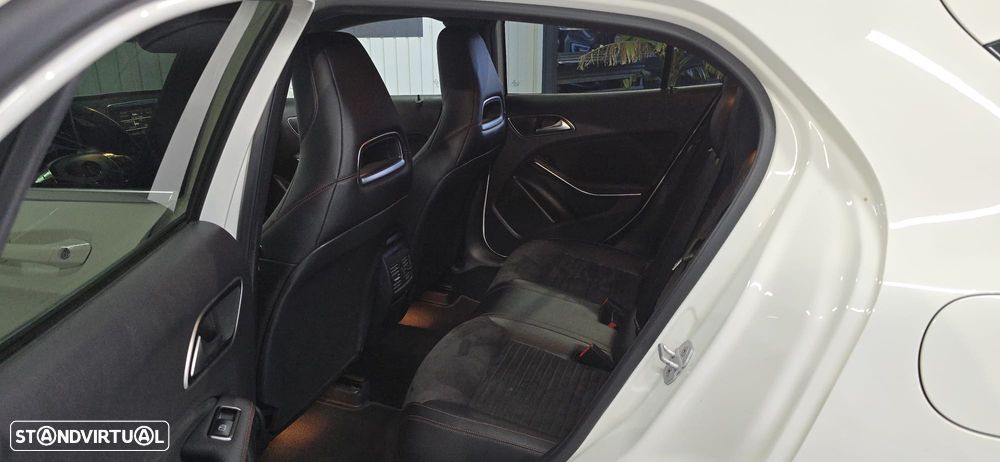 Mercedes-Benz GLA 200 CDI AMG Line - 16