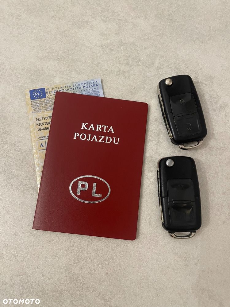 Volkswagen VW T5 2.5 131 KM long webasto klima hak 3 miejsca volkswagen transporter - 10