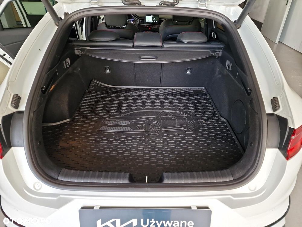 Kia ProCeed 1.6 T-GDI GT DCT - 17