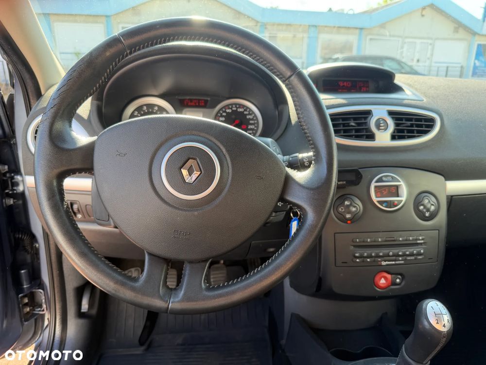 Renault Clio 1.2 TCE Authentique - 29