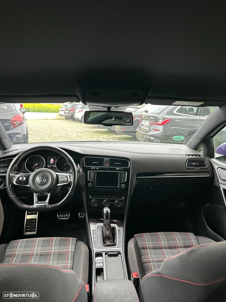 VW Golf 2.0 TSi GTi DSG - 12