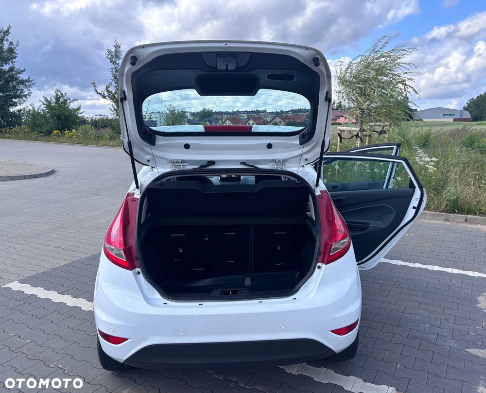 Ford Fiesta - 10