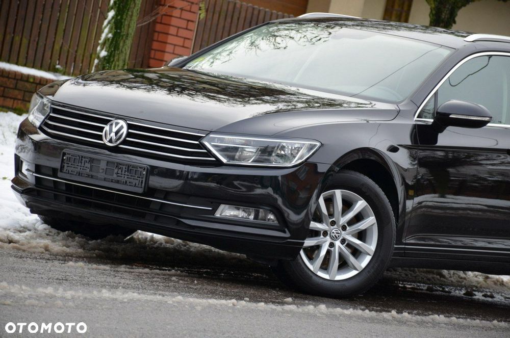 Volkswagen Passat - 4