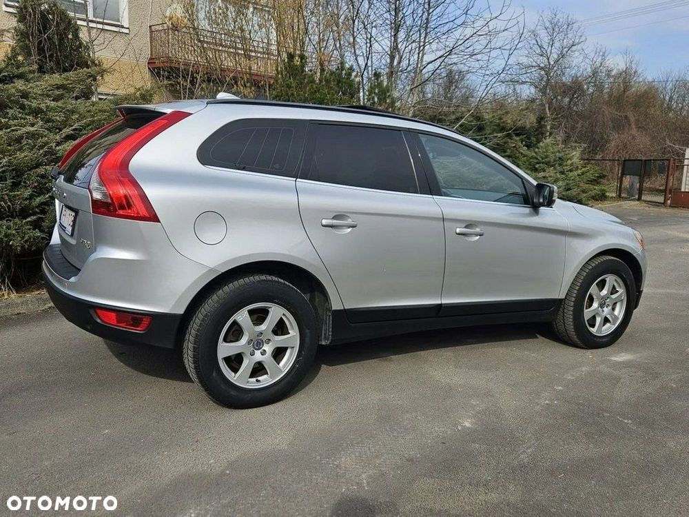 Volvo XC 60 D3 Momentum - 3