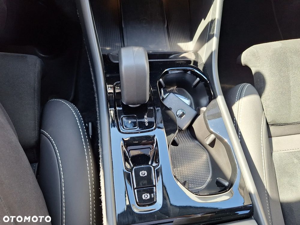 Volvo XC 40 B3 Ultra Dark - 26