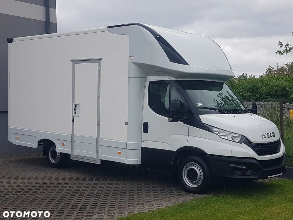 Iveco DAILY KONTENER NISKOPODŁOGOWY 4,43x2,23x2,42 SKLEP FOODTRUCK BAR KLIMA KONIOWÓZ KAMPER - 1