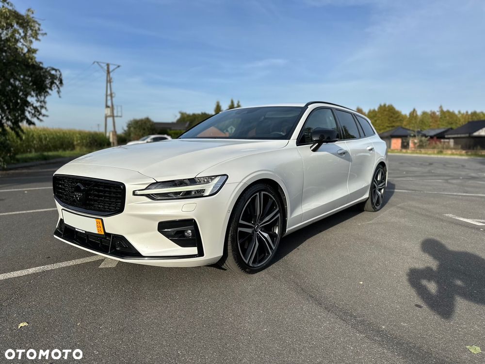 Volvo V60 D4 R-Design - 2