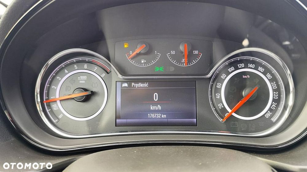 Opel Insignia - 19