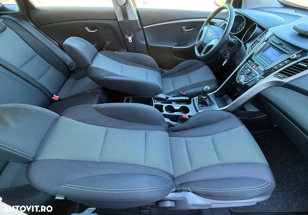 Hyundai i30 1.4 CRDi Trend - 17