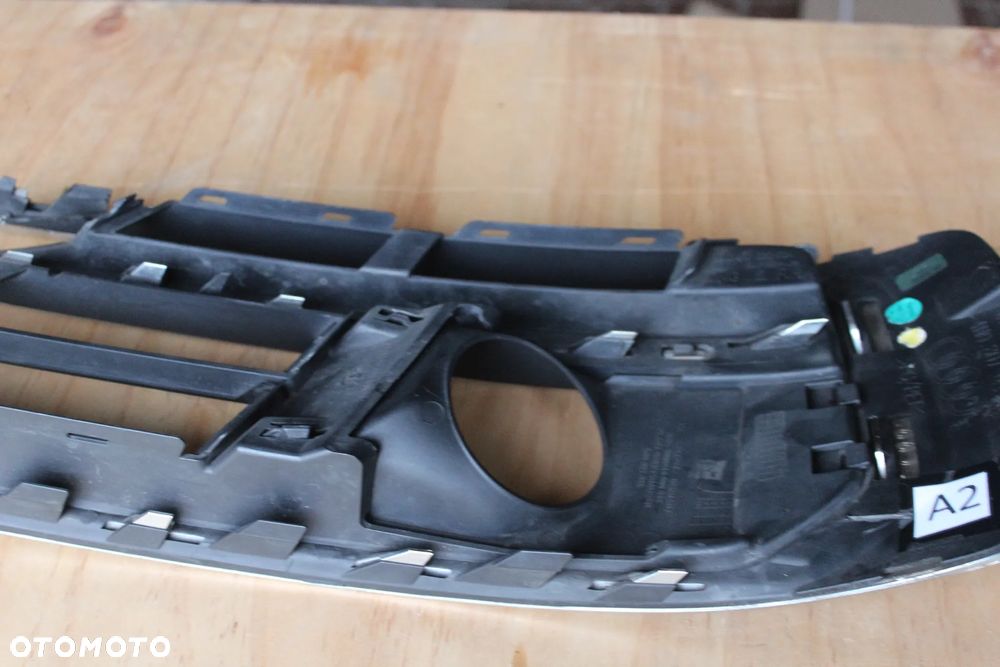 KRATKA ZDERZAKA PRAWA AUDI A8 D5 4N0807680 2018 - 13