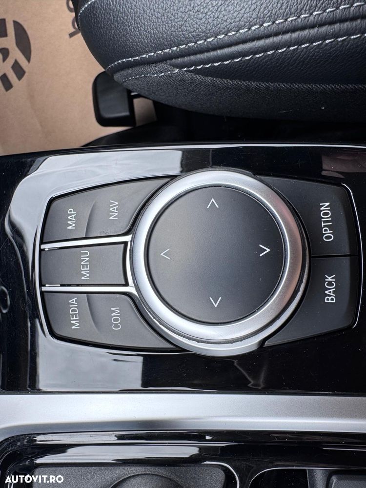 BMW X3 xDrive20d AT xLine - 33