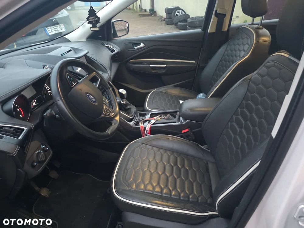 Ford Kuga - 7